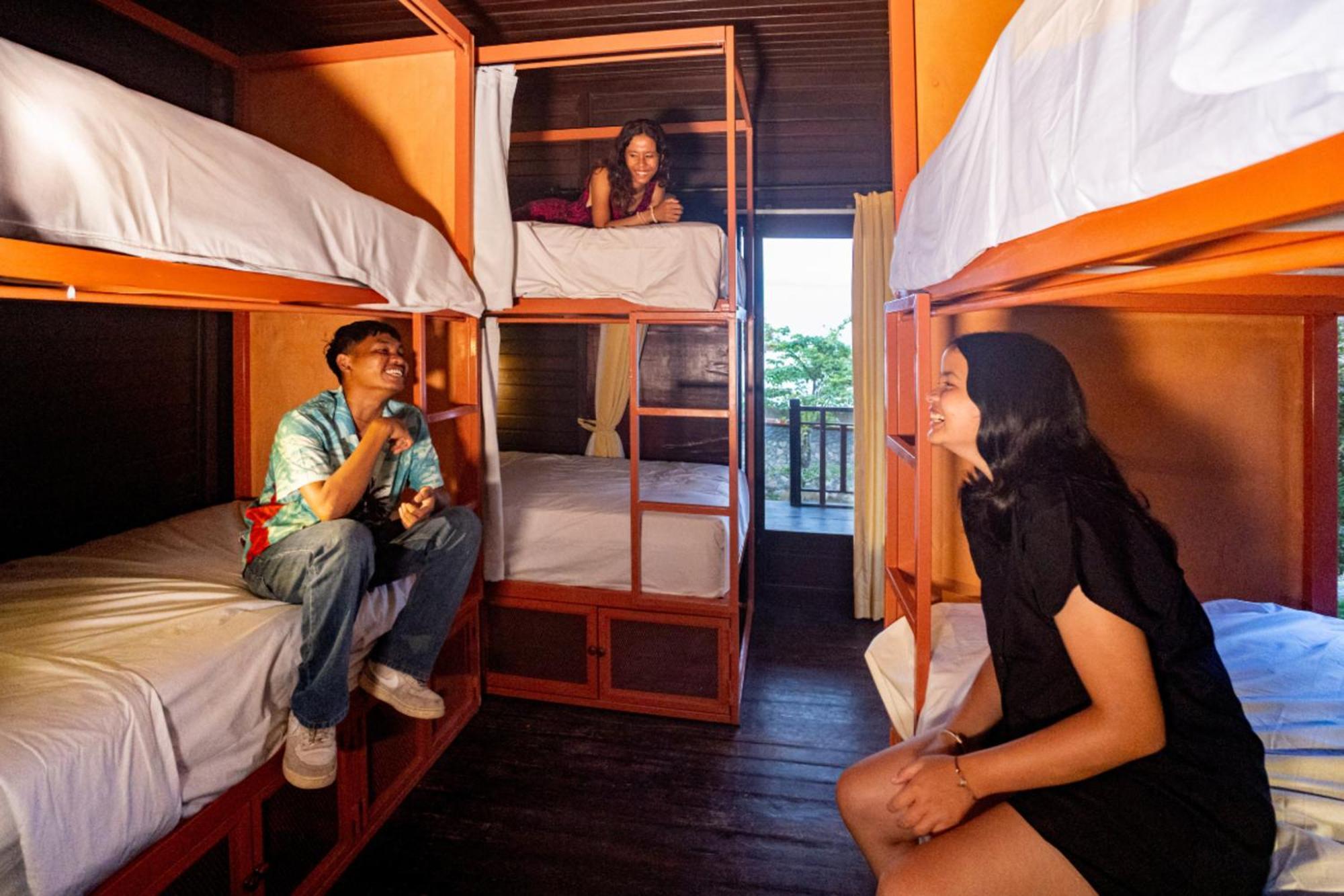 Mad Monkey Nusa Lembongan Екстер'єр фото