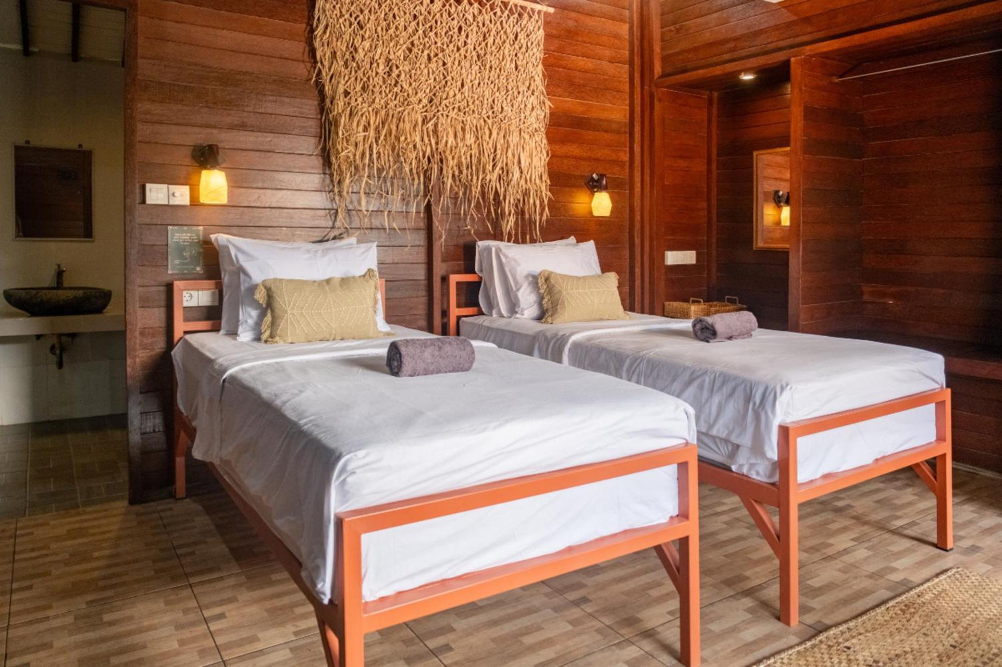 Mad Monkey Nusa Lembongan Екстер'єр фото