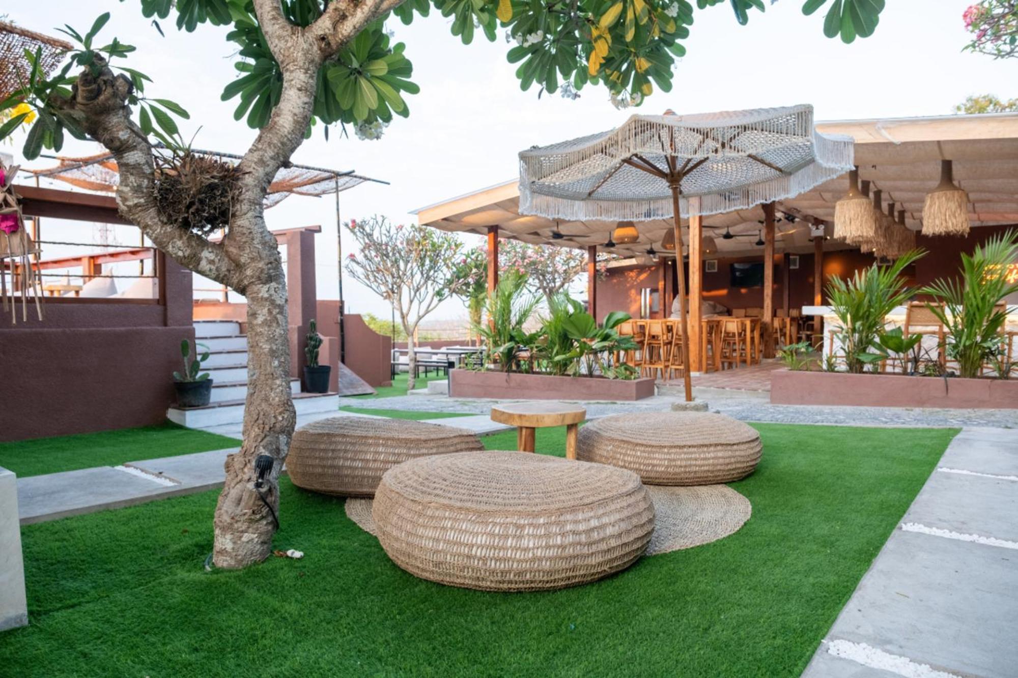 Mad Monkey Nusa Lembongan Екстер'єр фото